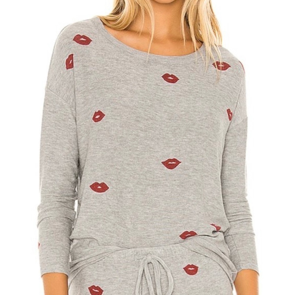 Chaser | Cozy Lips Grey Lounge Sweatshirt